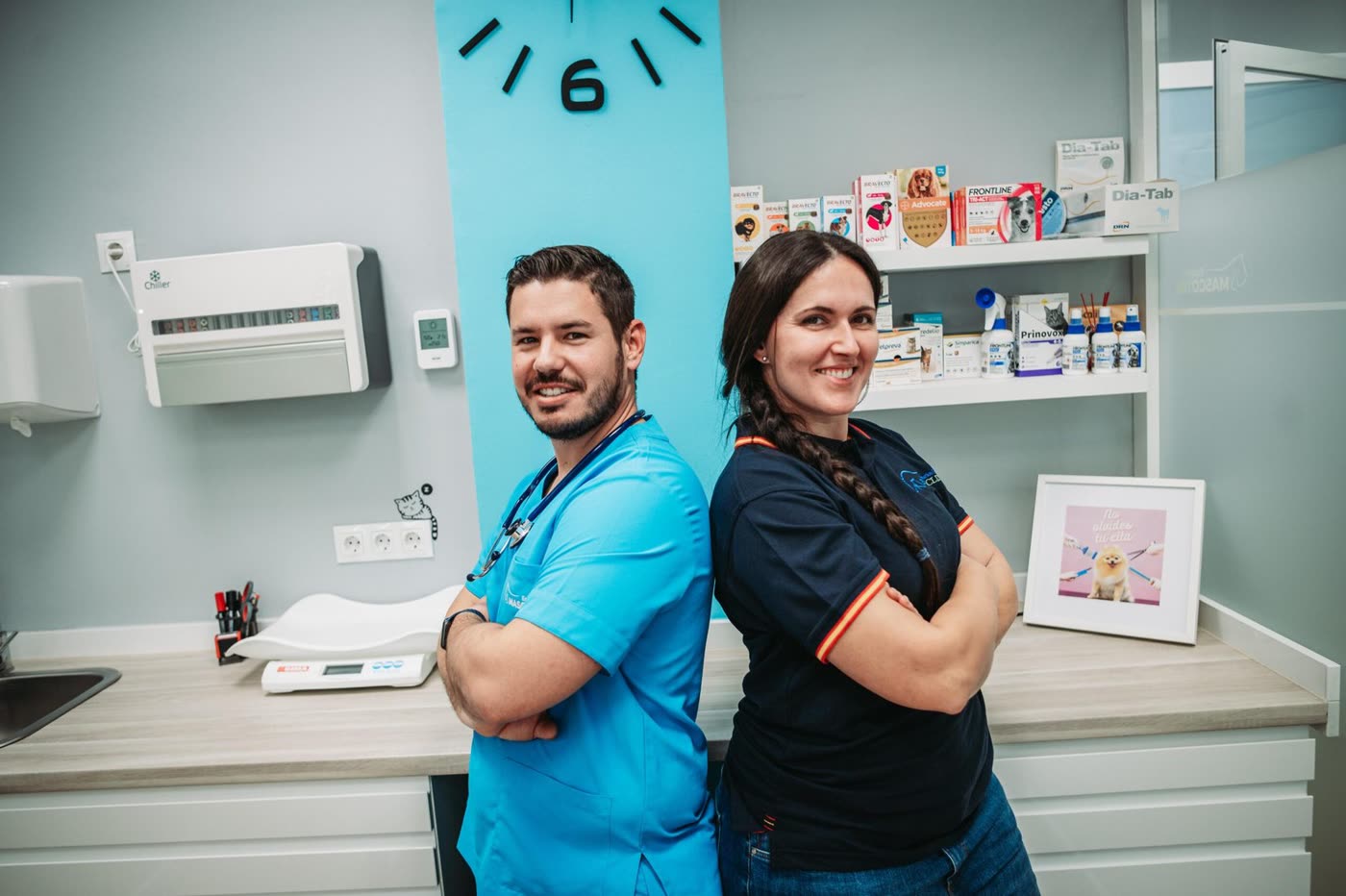 Mario Yusá y Lydia del Barrio, cofundadores de Equiclinic, en la clínica