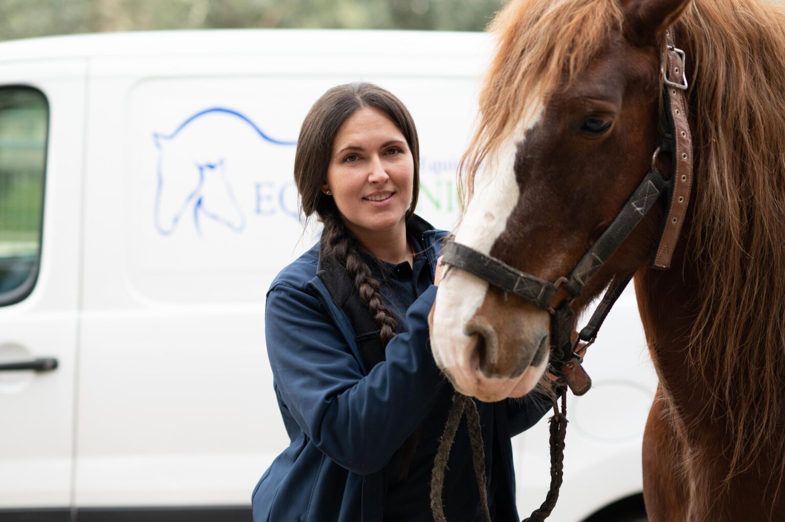 Lydia del Barrio, veterinaria de Equiclinic